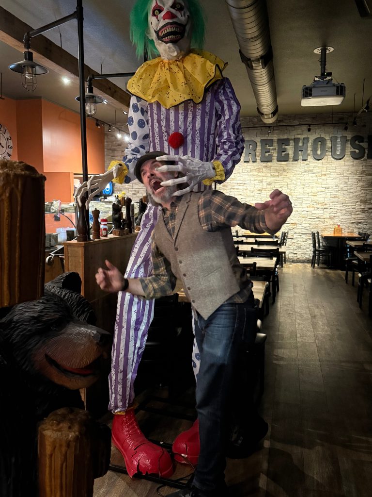 Tom Campbell mauled by evil clown at Treehouse Pub & Eatery (Bell & Field)