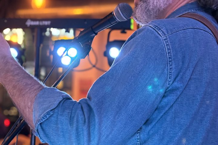 A Cozy Night at Pour Bros: Music, Brews, and Snowy Surprises