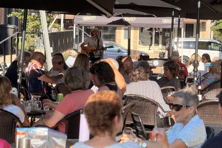 Sun, Shade, and Singalongs at Market Alley Wines
