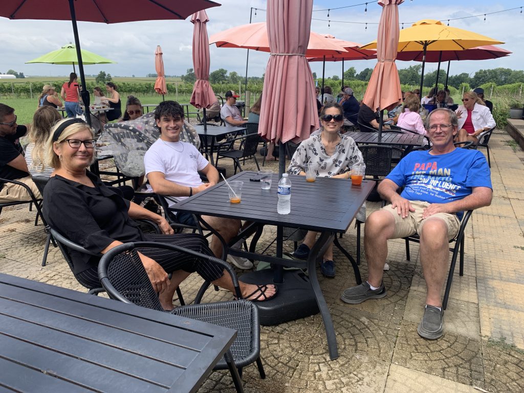 Audience photo for Tres Rojas Winery